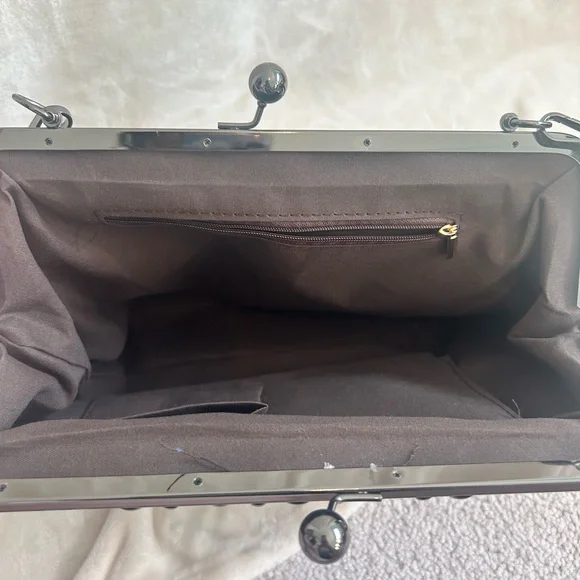 Black Purse - Picture 3 of 5